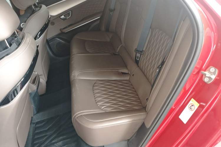 Used BYD Han 2023 DM-i Champion Edition 121KM Prestige Model Left Rear Seat