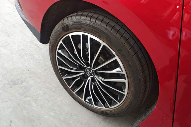 Used BYD Han 2023 DM-i Champion Edition 121KM Prestige Model Right Rear Wheel Hub