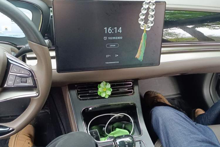 Used BYD Han 2023 DM-i Champion Edition 121KM Prestige Model Audio And AC Panel