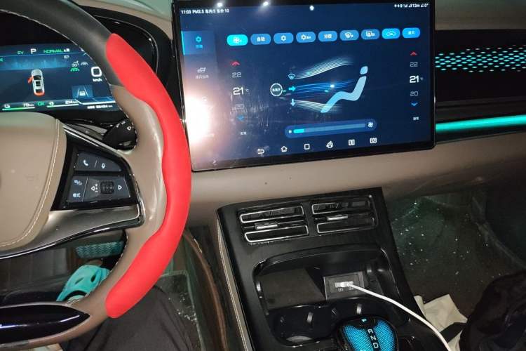 Used BYD Han 2023 DM-i Champion Edition 121KM Prestige Model Audio And AC Panel