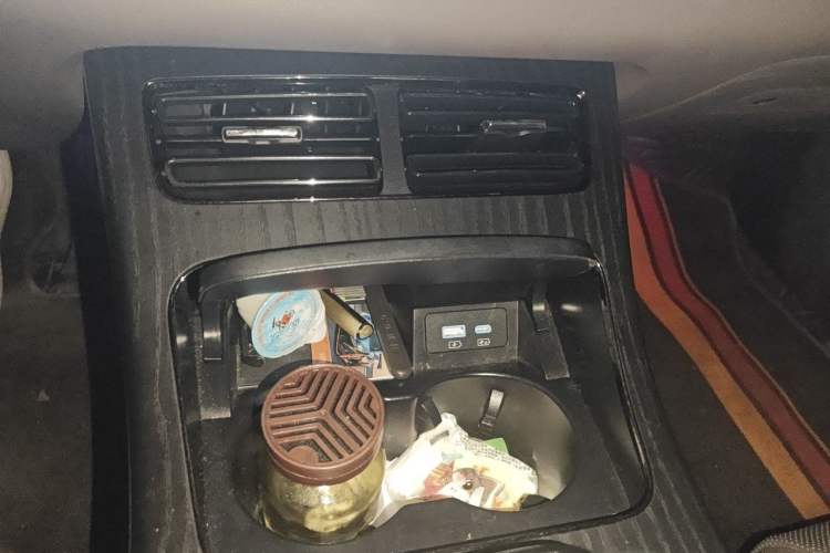 Used BYD Han 2023 DM-i Champion Edition 121KM Prestige Model Audio And AC Panel