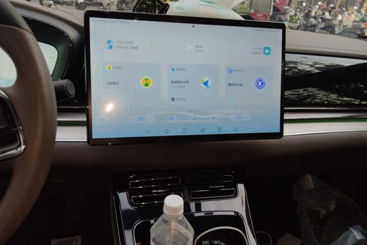 Used BYD Han 2023 EV Champion Edition 506KM Front-Wheel-Drive Premium Model Audio And AC Panel