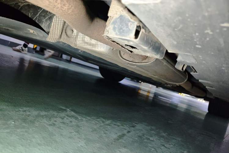 Used BYD Han 2023 DM-i Champion Edition 121KM Prestige Model Chassis Rear Right