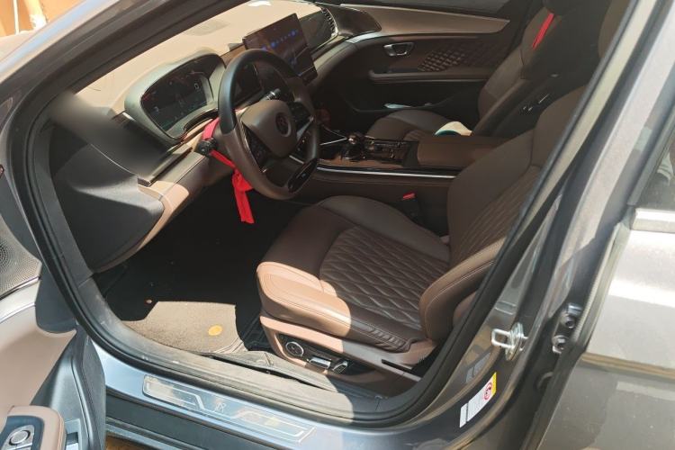 Used BYD Han 2023 DM-i Champion Edition 121KM Prestige Model Driver Seat