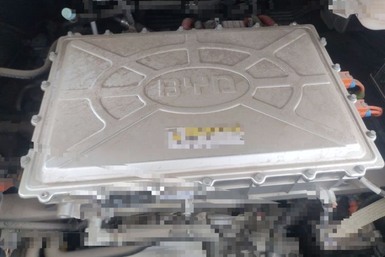 Used BYD Han 2023 EV Champion Edition 605KM Front-Drive Premium Model Engine Bay