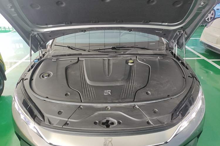 Used BYD Han 2023 EV Champion Edition 506KM Front-Wheel-Drive Premium Model Engine Bay