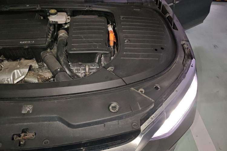 Used BYD Han 2023 DM-i Champion Edition 121KM Prestige Model Engine Bay Left
