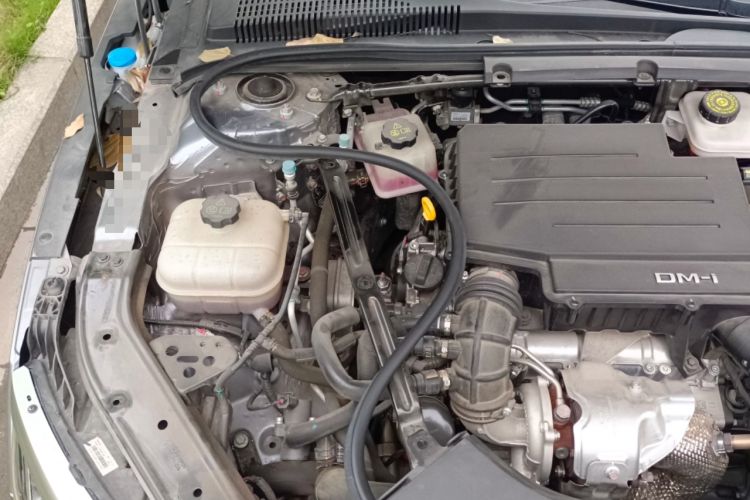 Used BYD Han 2023 DM-i Champion Edition 121KM Prestige Model Engine Bay Right