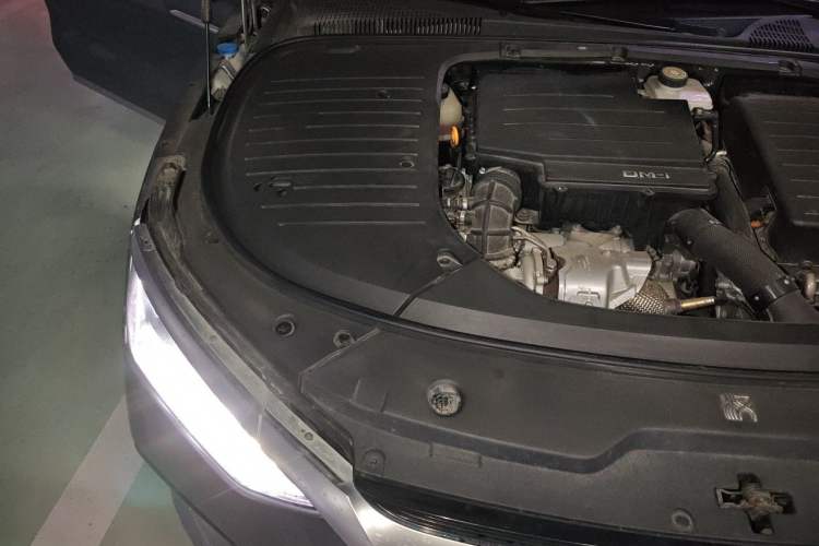 Used BYD Han 2023 DM-i Champion Edition 121KM Prestige Model Engine Bay Right