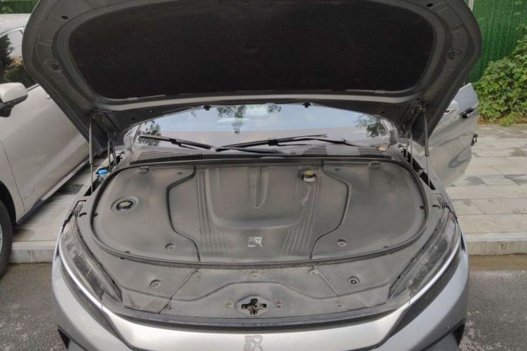 Used BYD Han 2023 EV Champion Edition 506KM Front-Wheel-Drive Premium Model Engine Bay