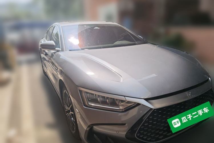 Used BYD Han 2023 DM-i Champion Edition 121KM Prestige Model Front Right 45 Deg