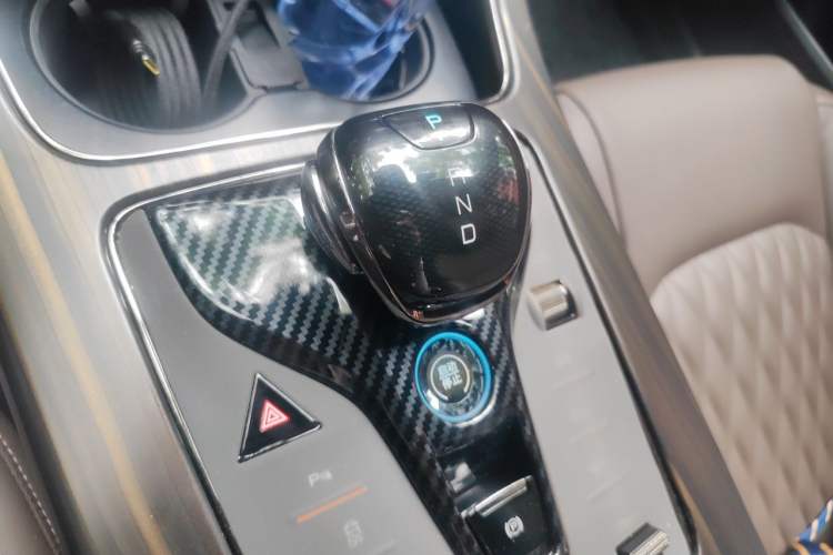 Used BYD Han 2023 EV Champion Edition 605KM Front-Drive Premium Model Gear Lever