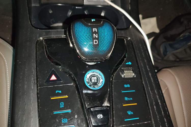 Used BYD Han 2023 DM-i Champion Edition 121KM Prestige Model Gear Lever
