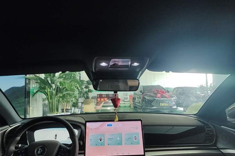 Used BYD Han 2023 EV Champion Edition 506KM Front-Wheel-Drive Premium Model Headliner