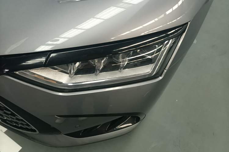 Used BYD Han 2023 DM-i Champion Edition 121KM Prestige Model Left Front Headlight