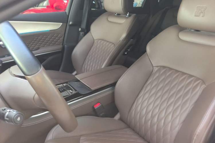 Used BYD Han 2023 DM-i Champion Edition 121KM Prestige Model Left Front Seat