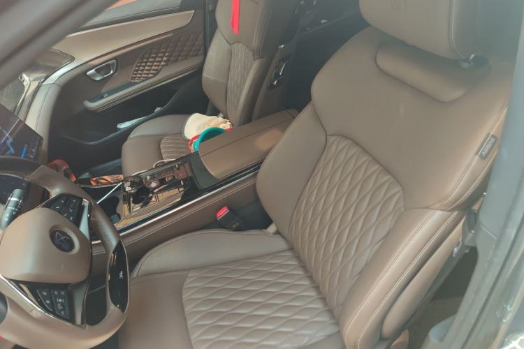 Used BYD Han 2023 DM-i Champion Edition 121KM Prestige Model Left Front Seat