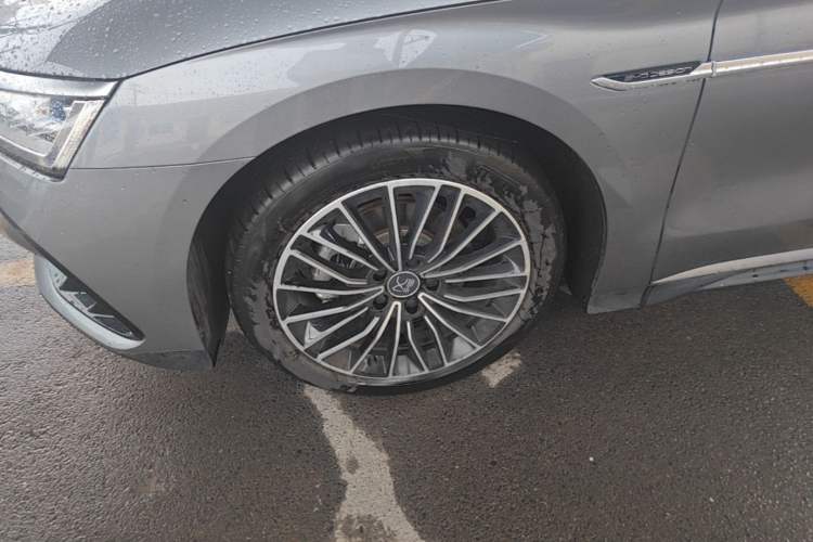 Used BYD Han 2023 DM-i Champion Edition 121KM Prestige Model Left Front Wheel Hub
