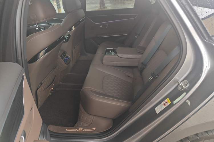 Used BYD Han 2023 DM-i Champion Edition 121KM Prestige Model Left Rear Seat