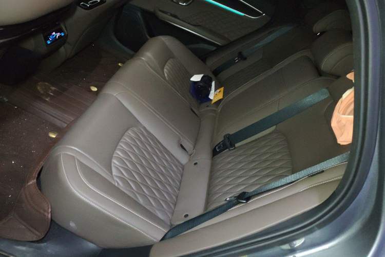 Used BYD Han 2023 DM-i Champion Edition 121KM Prestige Model Left Rear Seat