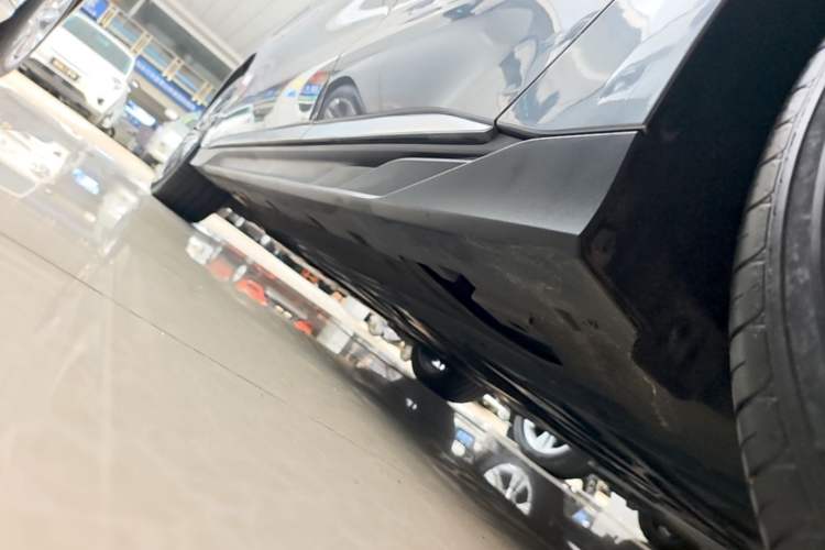 Used BYD Han 2023 EV Champion Edition 506KM Front-Wheel-Drive Premium Model Left Side Sill