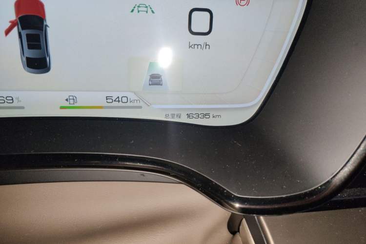 Used BYD Han 2023 DM-i Champion Edition 121KM Prestige Model Odometer Close Up