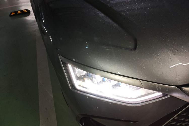 Used BYD Han 2023 DM-i Champion Edition 121KM Prestige Model Right Front Headlight