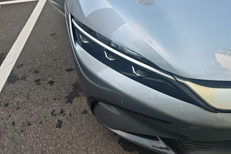 Used BYD Han 2023 EV Champion Edition 605KM Front-Drive Premium Model Right Front Headlight