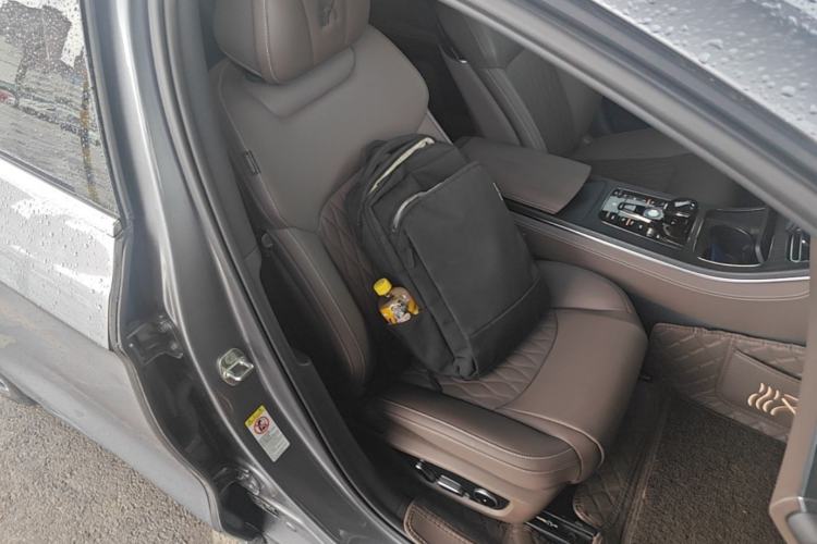 Used BYD Han 2023 DM-i Champion Edition 121KM Prestige Model Right Front Seat