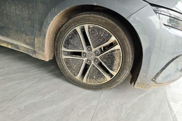 Used BYD Han 2023 EV Champion Edition 605KM Front-Drive Premium Model Right Front Wheel Hub