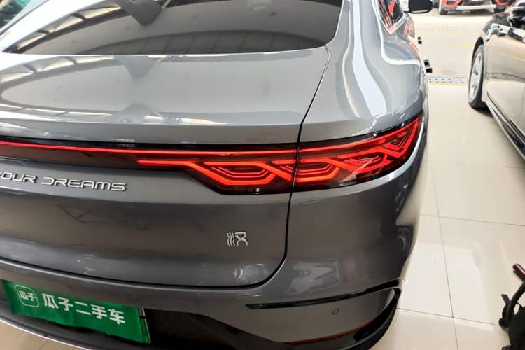 Used BYD Han 2023 EV Champion Edition 506KM Front-Wheel-Drive Premium Model Right Rear Taillight