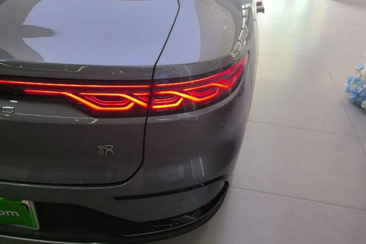 Used BYD Han 2023 DM-i Champion Edition 121KM Prestige Model Right Rear Taillight