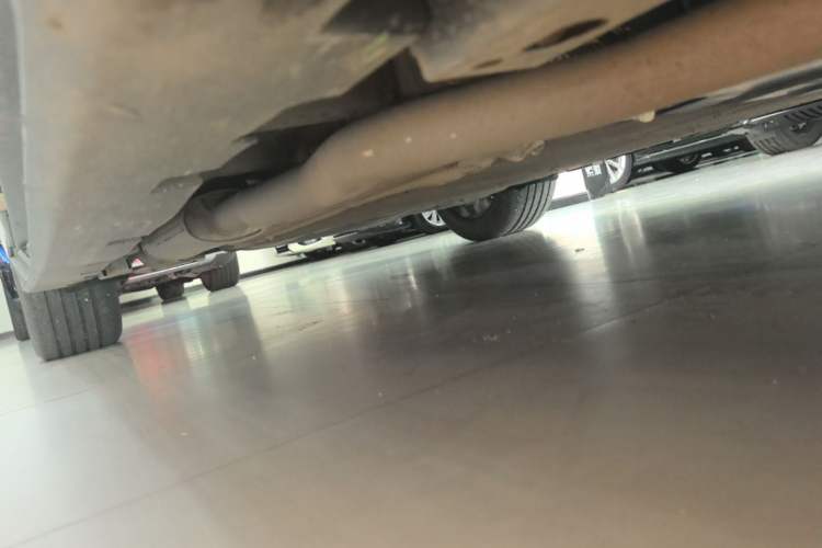 Used BYD Han 2023 DM-i Champion Edition 121KM Prestige Model Right Side Sill