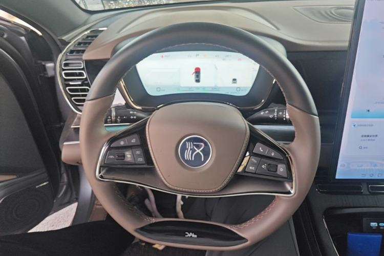 Used BYD Han 2023 DM-i Champion Edition 121KM Prestige Model Steering Wheel