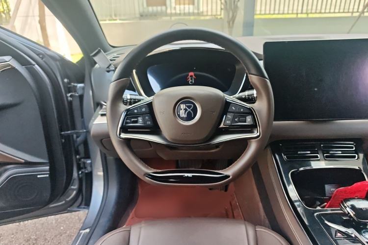 Used BYD Han 2023 EV Champion Edition 605KM Front-Drive Premium Model Steering Wheel