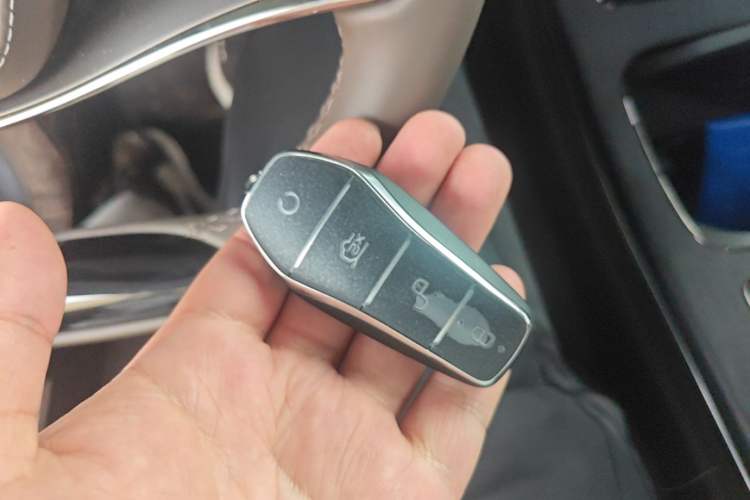 Used BYD Han 2023 DM-i Champion Edition 121KM Prestige Model Vehicle Key
