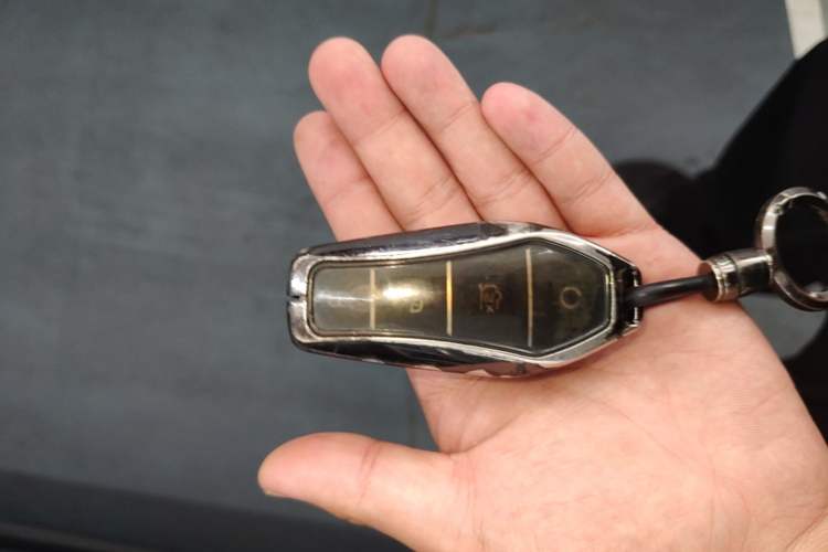 Used BYD Han 2023 DM-i Champion Edition 121KM Prestige Model Vehicle Key