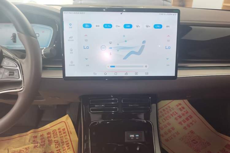 Used BYD Han 2023 EV Champion Edition 605KM Front-Drive Premium Model Audio And AC Panel
