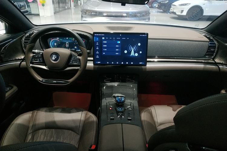 Used BYD Han 2023 DM-i Champion Edition 121KM Prestige Model Center Console