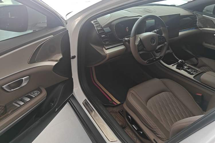 Used BYD Han 2023 DM-i Champion Edition 121KM Prestige Model Driver Seat