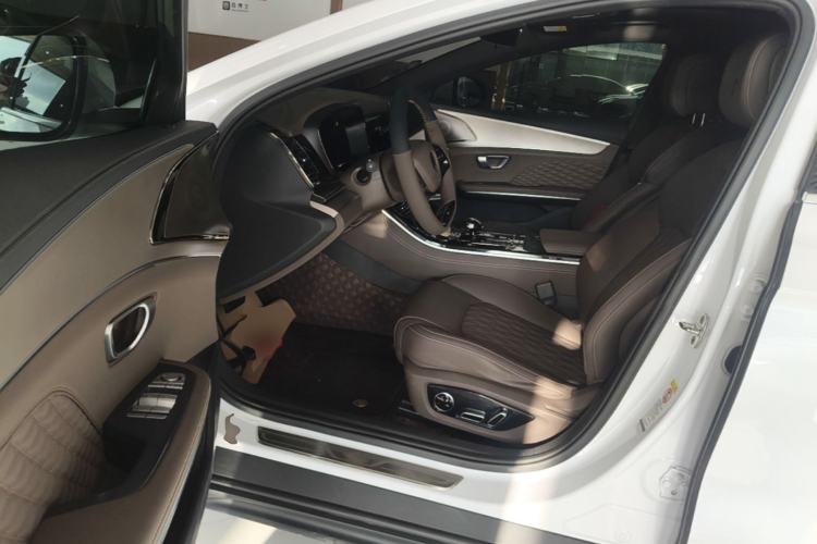 Used BYD Han 2023 EV Champion Edition 506KM Front-Wheel-Drive Premium Model Driver Seat