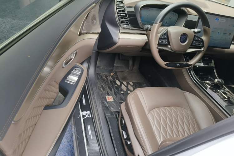 Used BYD Han 2023 EV Champion Edition 605KM Front-Drive Premium Model Driver Seat