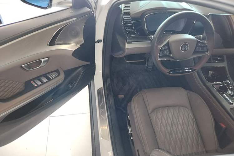 Used BYD Han 2023 DM-i Champion Edition 121KM Prestige Model Driver Seat