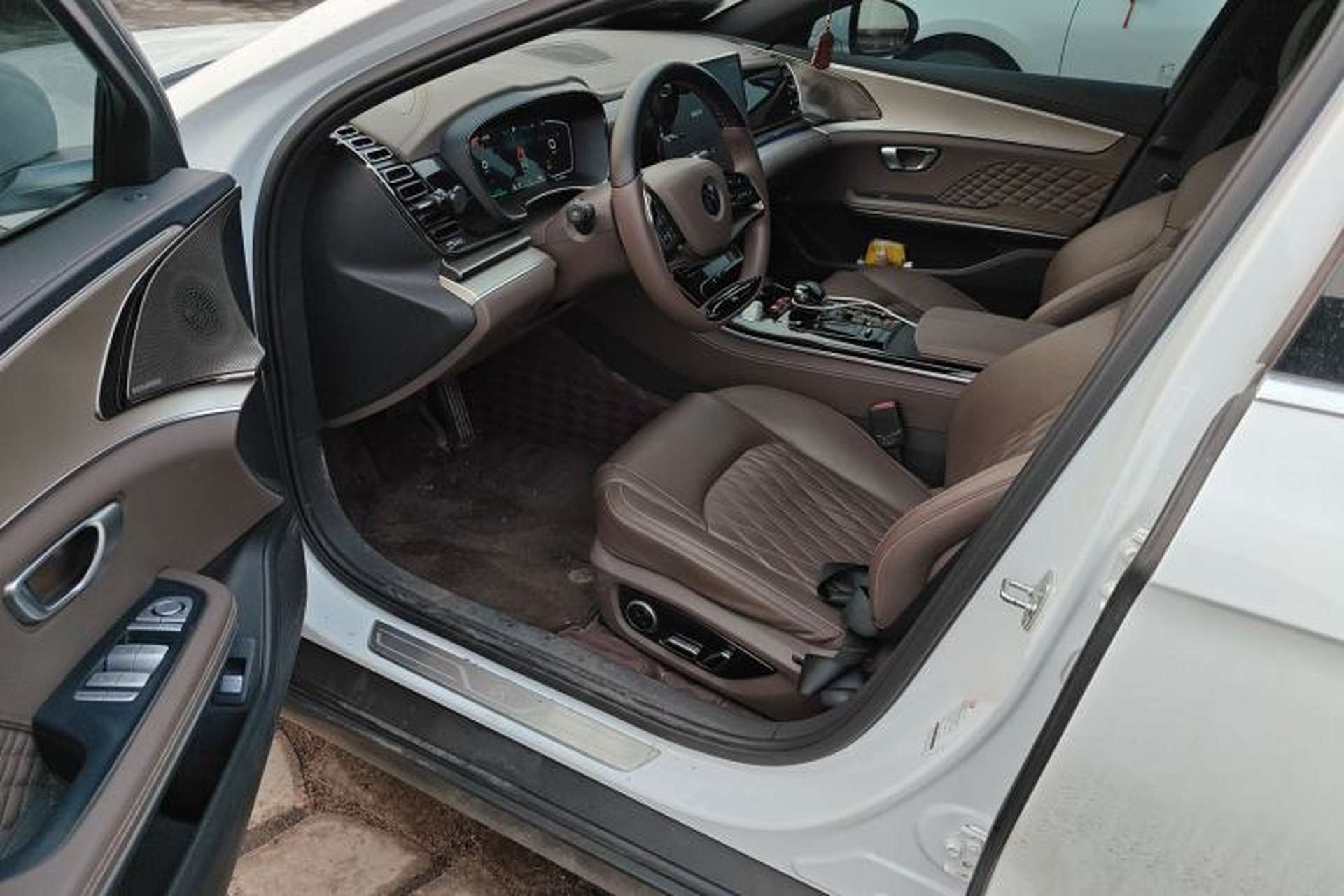 Used BYD Han 2023 EV Champion Edition 605KM Front-Drive Premium Model Driver Seat