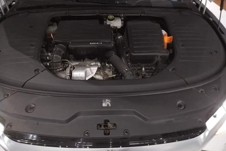 Used BYD Han 2023 DM-i Champion Edition 121KM Prestige Model Engine Bay