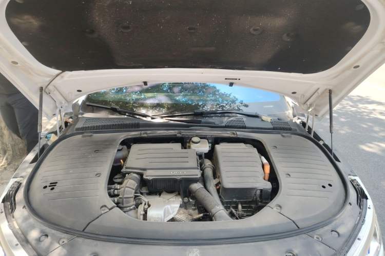Used BYD Han 2023 DM-i Champion Edition 121KM Prestige Model Engine Bay