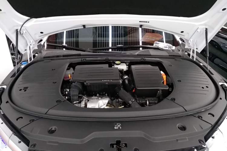 Used BYD Han 2023 DM-i Champion Edition 121KM Prestige Model Engine Bay