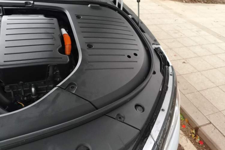 Used BYD Han 2023 DM-i Champion Edition 121KM Prestige Model Engine Bay Left