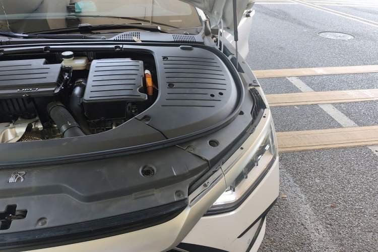 Used BYD Han 2023 DM-i Champion Edition 121KM Prestige Model Engine Bay Left