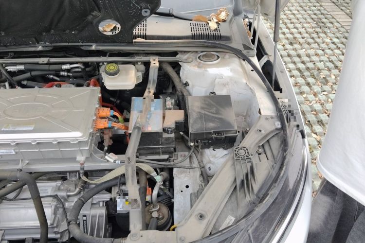 Used BYD Han 2023 EV Champion Edition 605KM Front-Drive Premium Model Engine Bay Left